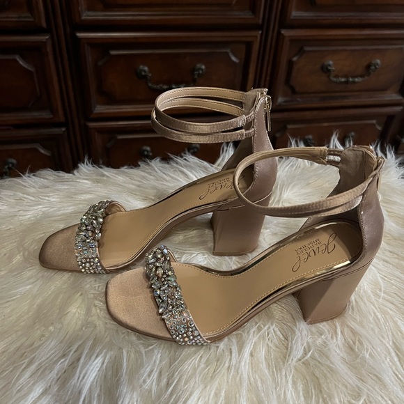 New with Box-Jewel Badley Mischka Shoes Size 7 - Picture 10 of 11